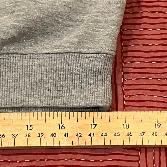 Disney Mickey Mouse vintage look Gray Sweatshirt women’s size large - Picture 13 of 14